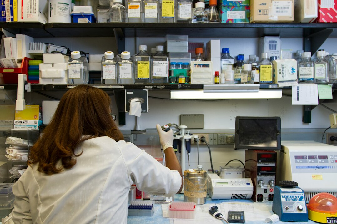 forensic scientist in lab